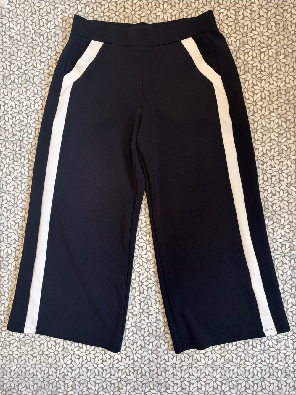 Women's Spanx Airessentials Stripe Track Pants, in Black/White, XL Petite